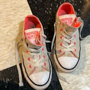 Converse Lowtops Grey and Pink